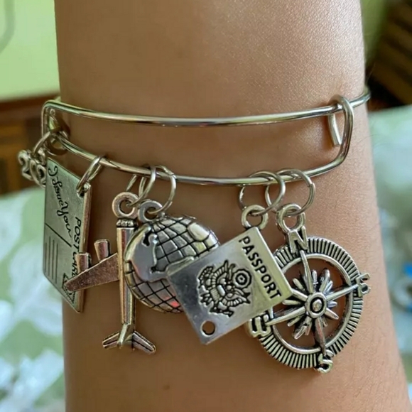 Trendz Jewelry - Wanderlust Travel Charm Bracelet 2021